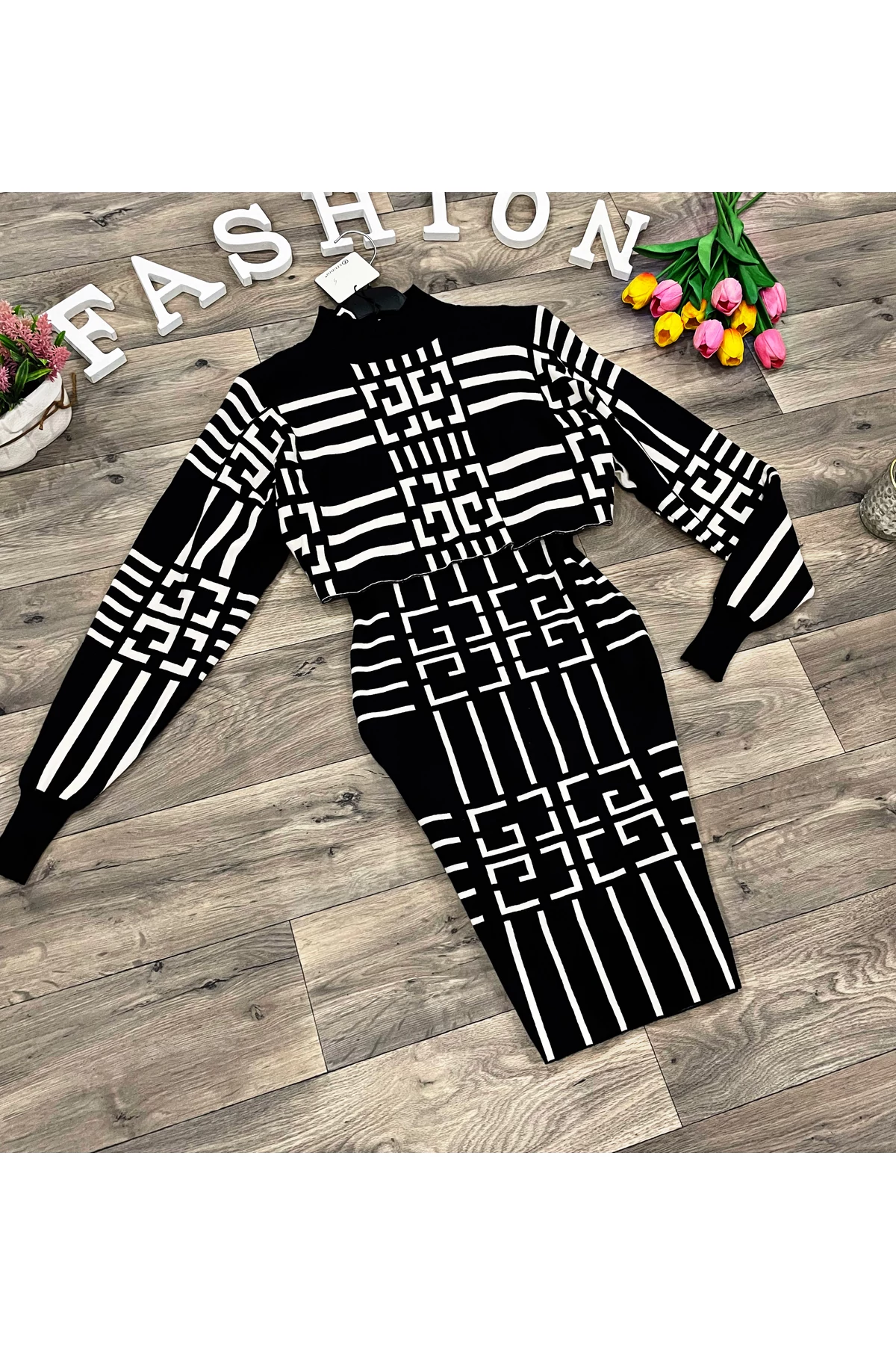STERY fekete-fehér kötött ruha szett