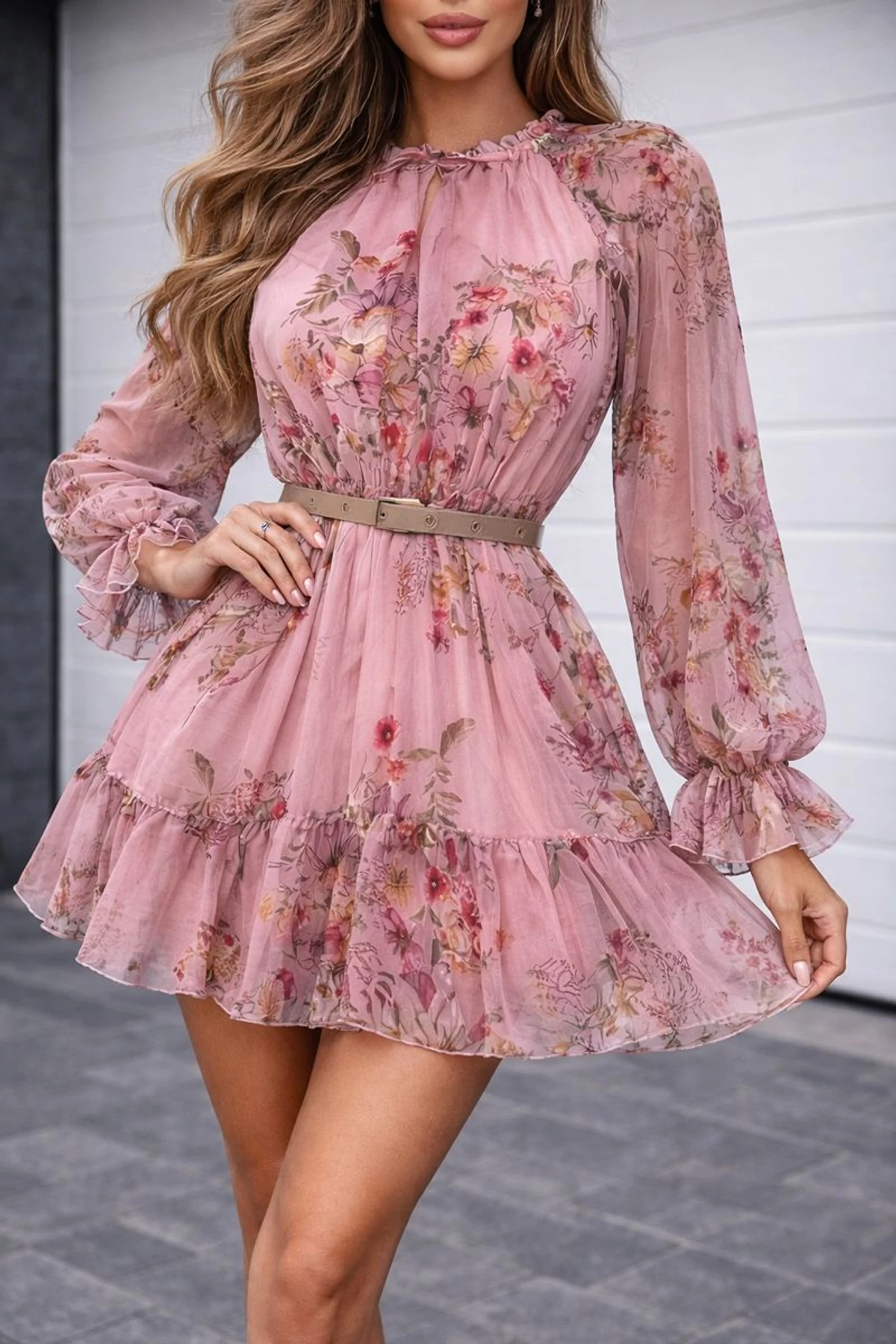 ROSSY rózsaszín virágos ruha övvel