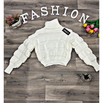 NELLA fehér kötött pulóver