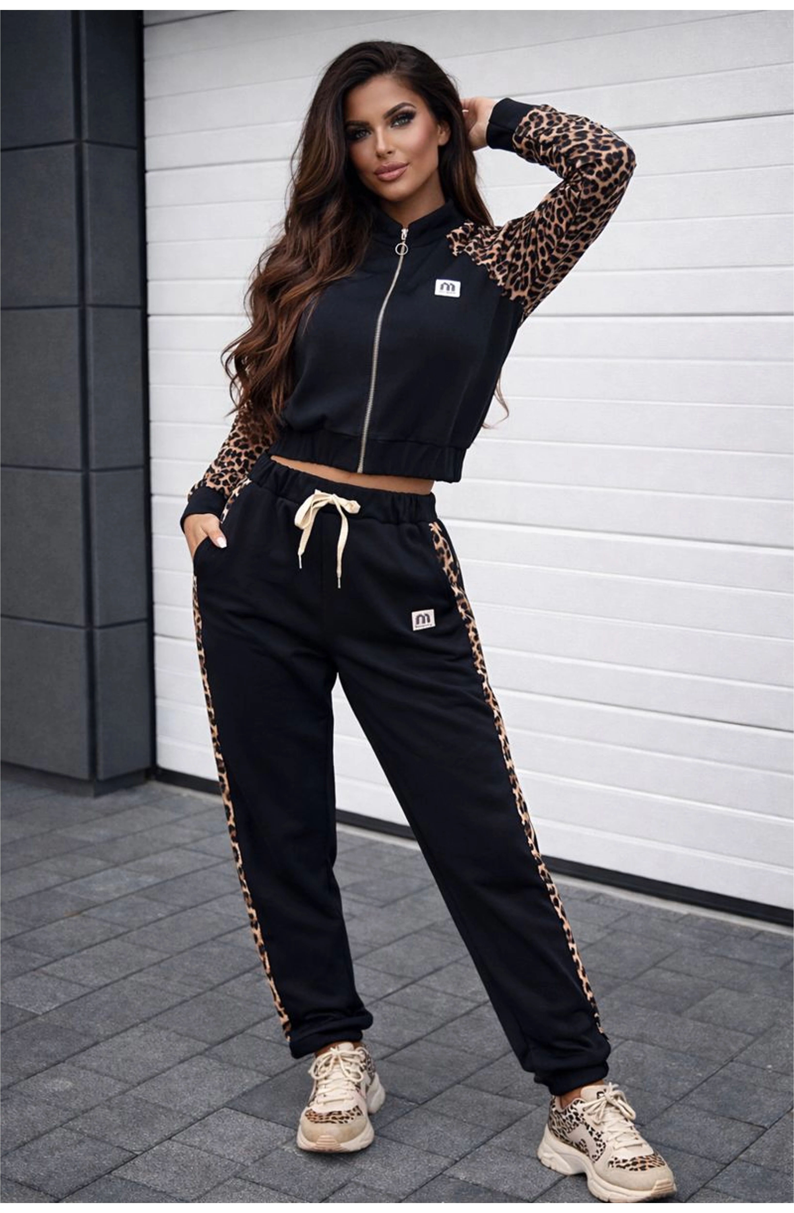 LAXINE fekete melegítő szett