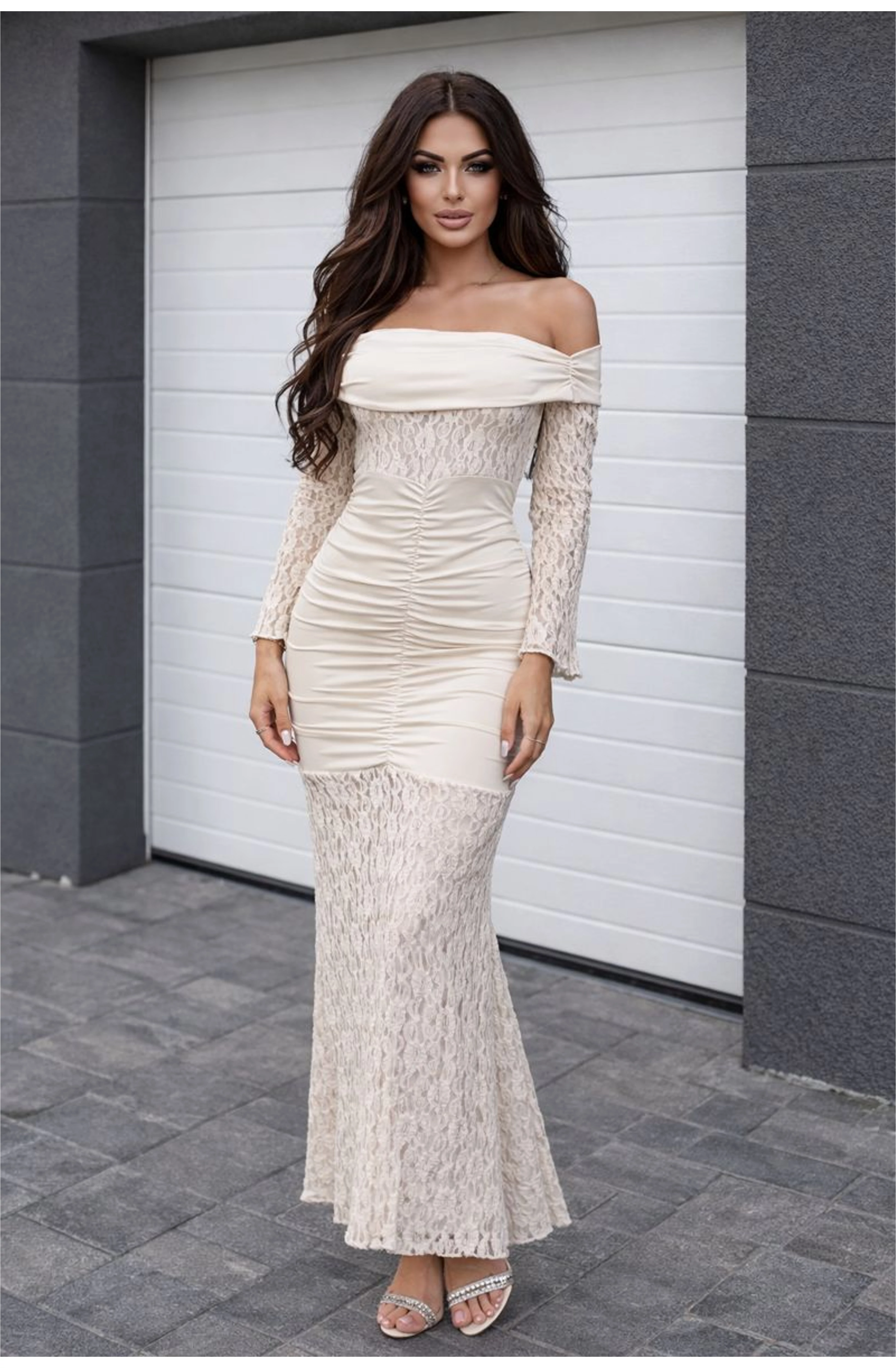 MELI bézs csipkés ruha